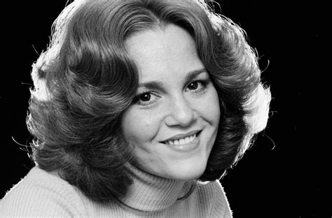 Madeline Kahn’s Measurements: Bra Size, Height,。